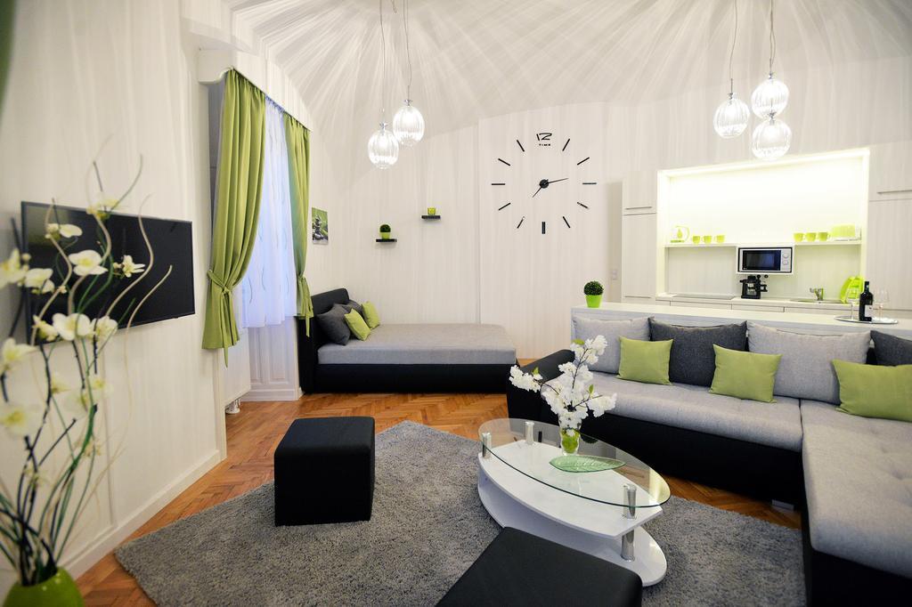 Varkapitany Apartman Егер Екстериор снимка