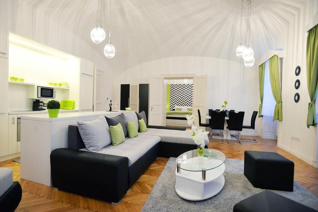 Varkapitany Apartman Егер Екстериор снимка
