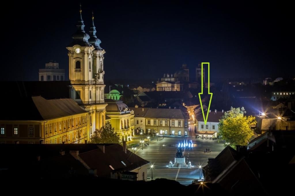 Varkapitany Apartman Егер Екстериор снимка